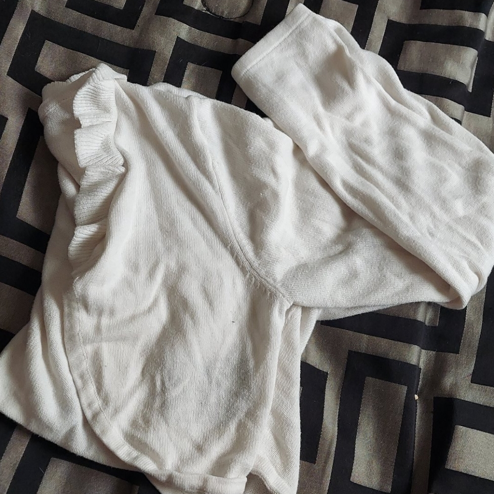 Girls sweater